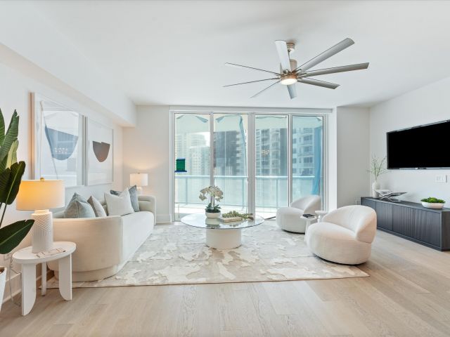 Apartment for sale  Unit #2406 - photo 6647275