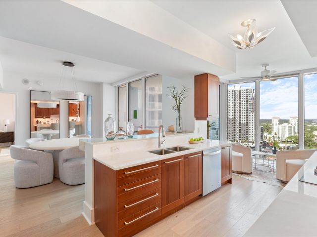 Apartment for sale  Unit #2406 - photo 6647285