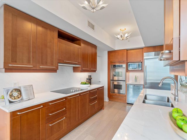 Apartment for sale  Unit #2406 - photo 6647286