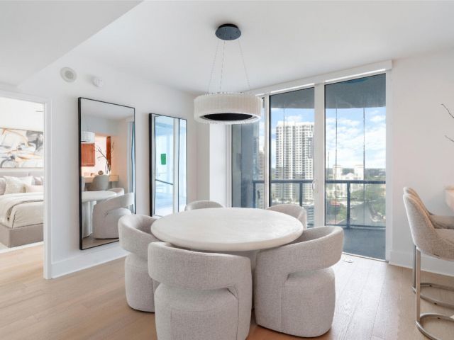 Apartment for sale  Unit #2406 - photo 6647287