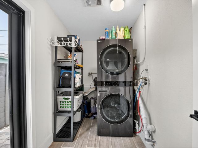 Home for rent at 5008 Parker Avenue - photo 6683342