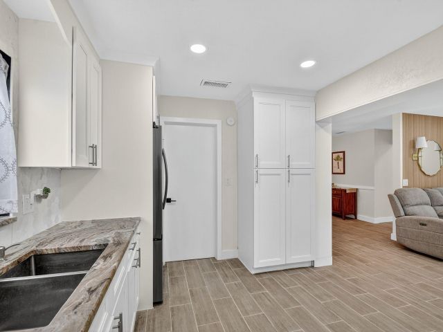 Home for rent at 5008 Parker Avenue - photo 6683344