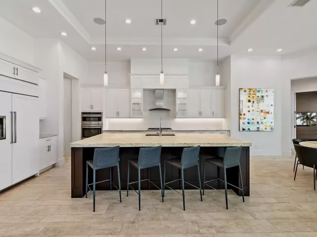 4-bedroom home for sale in West Palm Beach - 6081 Wildcat Run - MondialRealty