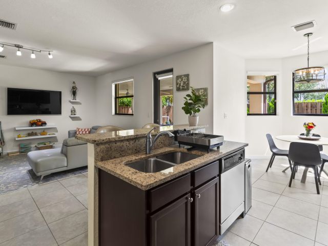 Home for sale at 11823 SW 151st Place - photo 6658421