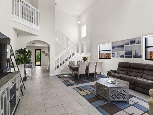 Home for sale at 11823 SW 151st Place - photo 6658432