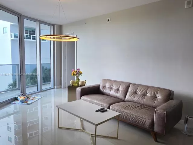 2-bedroom condo for sale in Miami - 488 NE 18th St 301 - MondialRealty
