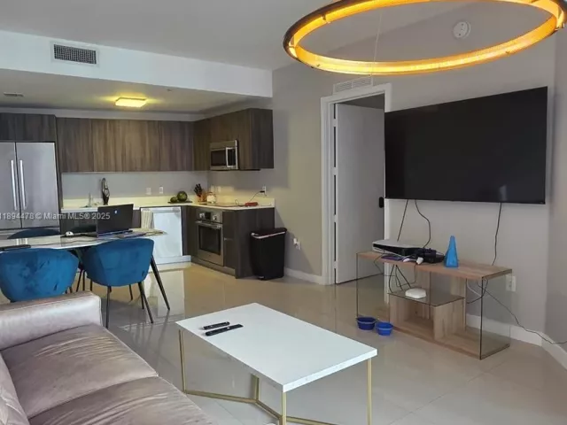 2-bedroom condo for sale in Miami - 488 NE 18th St 301 - MondialRealty