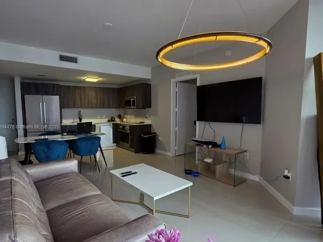 2-bedroom condo for sale in Miami - 488 NE 18th St 301 - MondialRealty