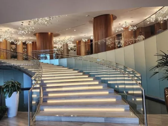 2-bedroom condo for sale in Miami - 488 NE 18th St 301 - MondialRealty