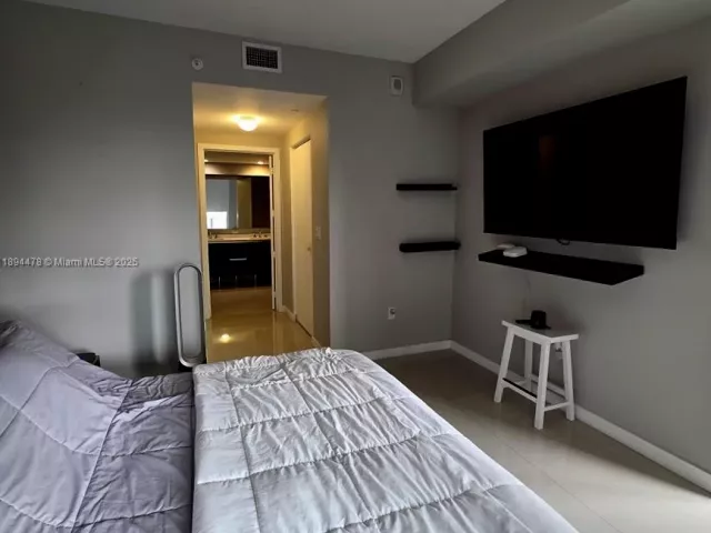 2-bedroom condo for sale in Miami - 488 NE 18th St 301 - MondialRealty