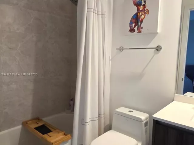 2-bedroom condo for sale in Miami - 488 NE 18th St 301 - MondialRealty