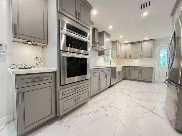 Home for rent at 2615 Mckinley Street - photo 6647051