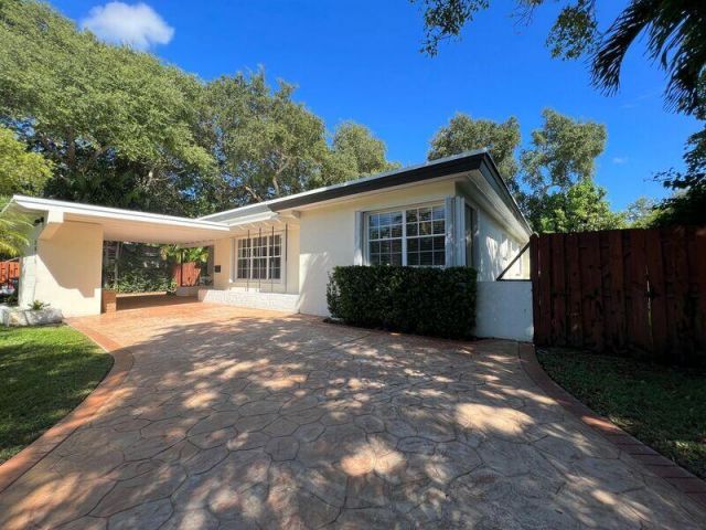 Home for rent at 2615 Mckinley Street - photo 6647058