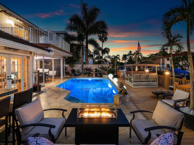 Home for sale at 1548 SW 5th Avenue - photo 6700108