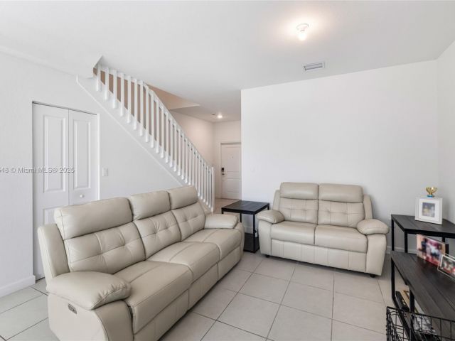 3-bedroom home for rent in Homestead - 29254 SW 163rd Ct 29254 - MondialRealty