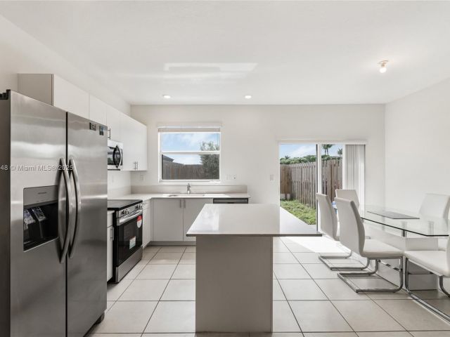 3-bedroom home for rent in Homestead - 29254 SW 163rd Ct 29254 - MondialRealty