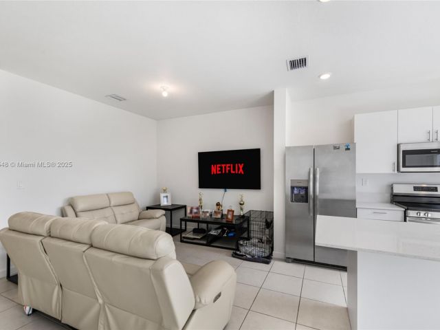 3-bedroom home for rent in Homestead - 29254 SW 163rd Ct 29254 - MondialRealty