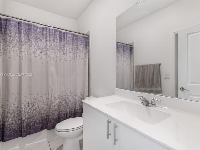 3-bedroom home for rent in Homestead - 29254 SW 163rd Ct 29254 - MondialRealty