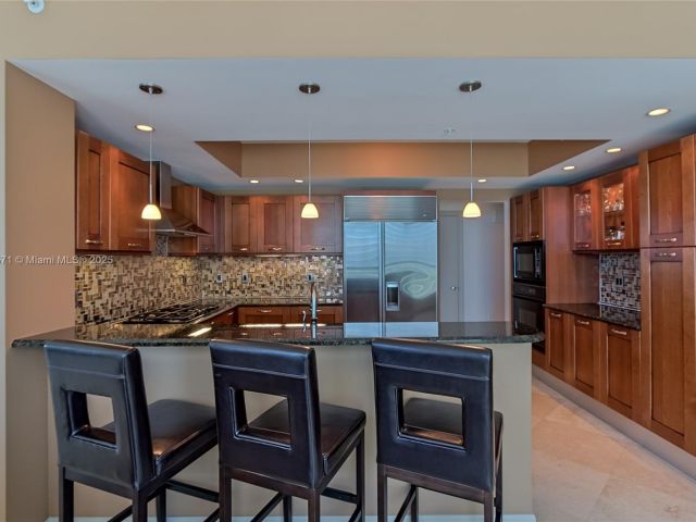 Apartment for rent  Unit #2102 - photo 6649629