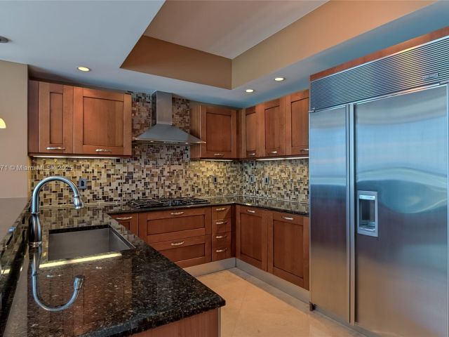 Apartment for rent  Unit #2102 - photo 6649631