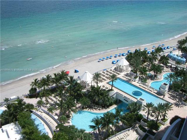 Apartment for rent  Unit #2102 - photo 6649638