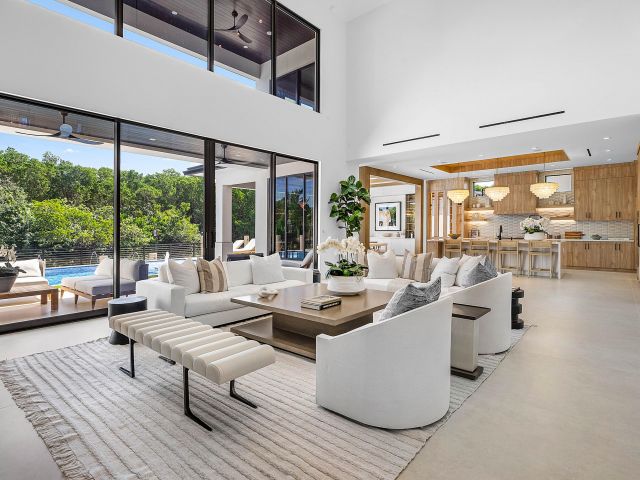 Home for sale at 1560 SW 6th Avenue SW - photo 6838853