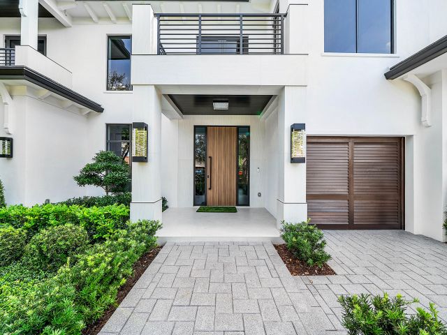 Home for sale at 1560 SW 6th Avenue SW - photo 6838861