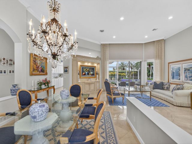 Home for sale at 8784 Lakes Boulevard - photo 6664700