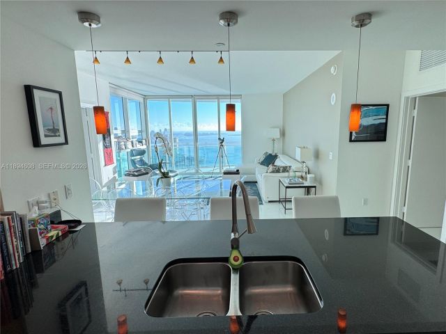 Apartment for sale  Unit #3610 - photo 7461485