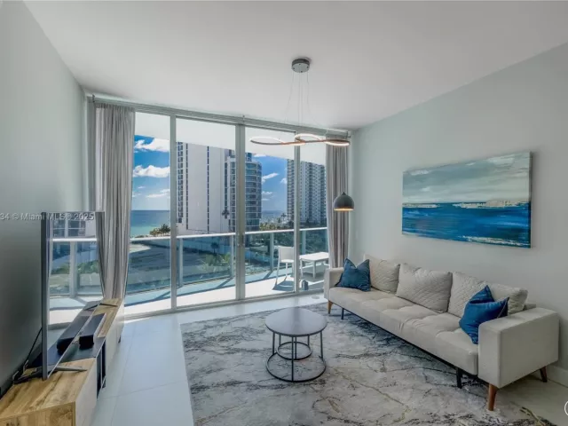 2-bedroom condo for rent in Sunny Isles Beach - 17550 Collins Ave 703 - MondialRealty