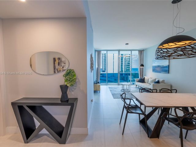 Apartment for rent  Unit #703 - photo 6663871