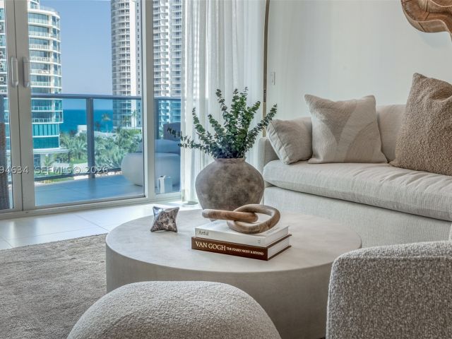 2-bedroom condo for rent in Sunny Isles Beach - 17550 Collins Ave 703 - MondialRealty