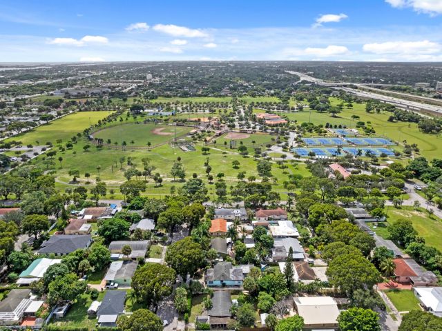 Home for sale at 3101 Glenwood Road - photo 6656451