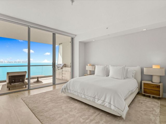 Apartment for sale  Unit #1001 - photo 6659507