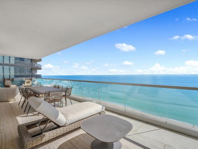 Apartment for sale  Unit #1001 - photo 6659510