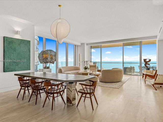 Apartment for sale  Unit #1001 - photo 6659524