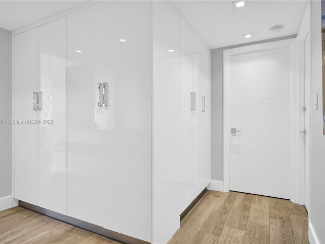 Apartment for rent  Unit #17F - photo 6657353