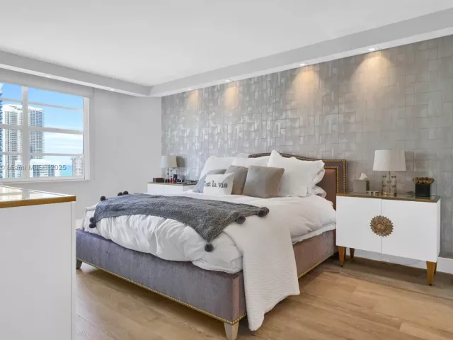 2-bedroom condo for rent in Hallandale Beach - 1985 S Ocean Dr 17F - MondialRealty