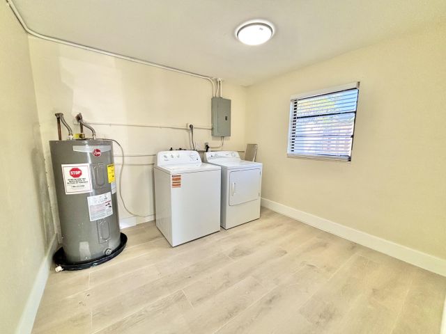 Home for rent at 2201 NE 5th Avenue - photo 6653385