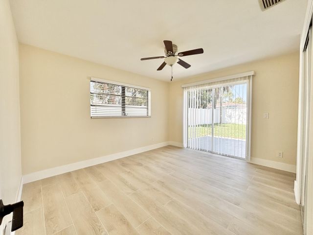 Home for rent at 2201 NE 5th Avenue - photo 6653387