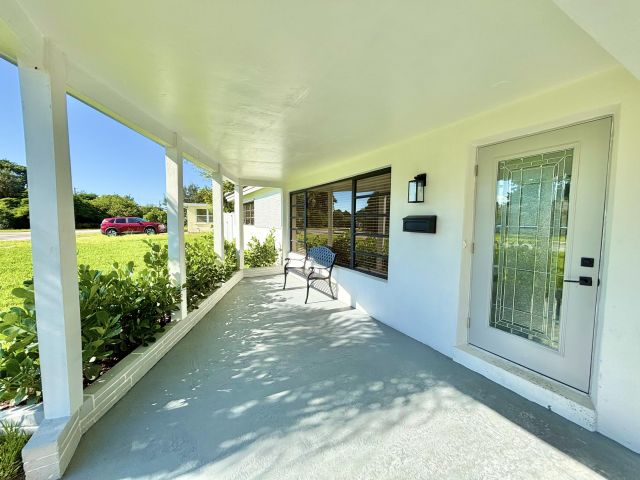 Home for rent at 2201 NE 5th Avenue - photo 6653395