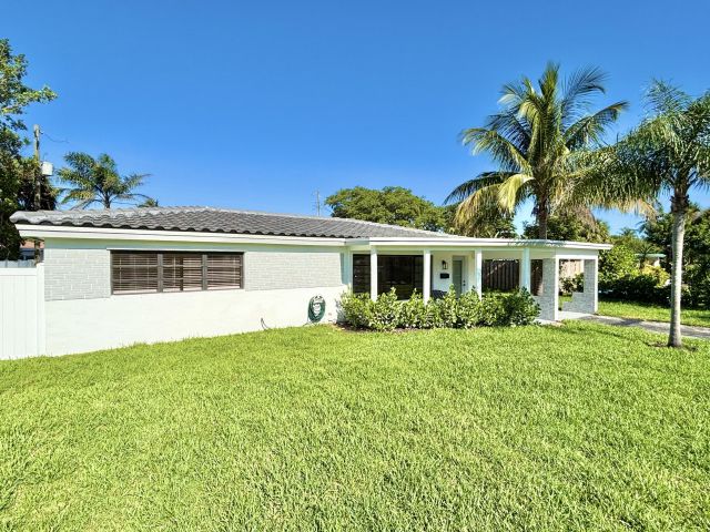 Home for rent at 2201 NE 5th Avenue - photo 6653396