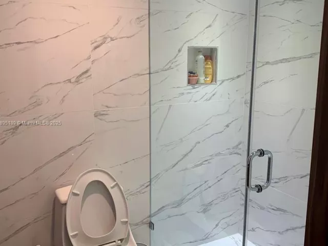 2-bedroom condo for sale in Surfside - 9401 Collins Ave 305 - MondialRealty