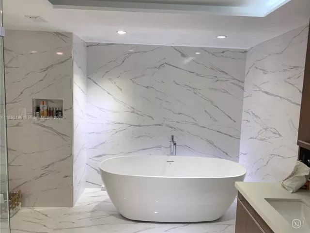 2-bedroom condo for sale in Surfside - 9401 Collins Ave 305 - MondialRealty