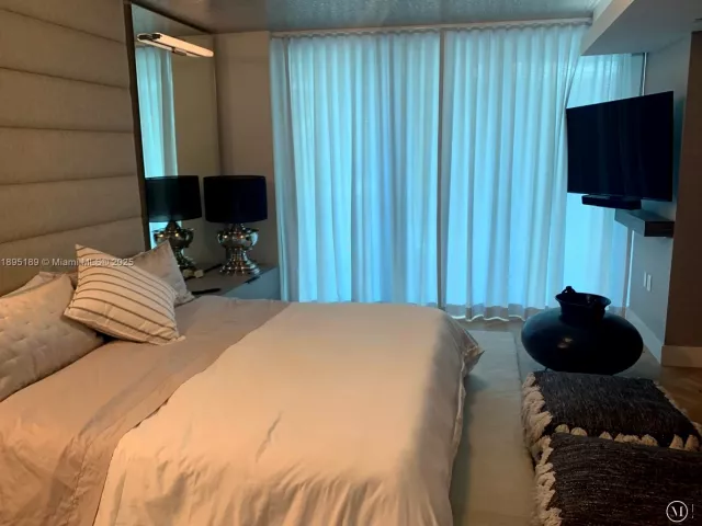 2-bedroom condo for sale in Surfside - 9401 Collins Ave 305 - MondialRealty