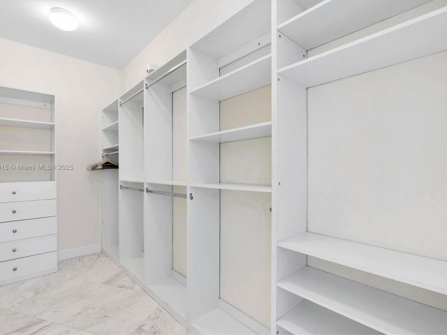 Apartment for rent  Unit #3507 - photo 6793224