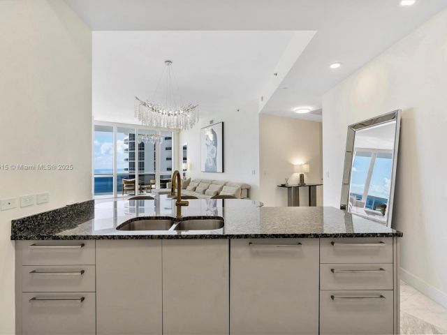 Apartment for rent  Unit #3507 - photo 6793230