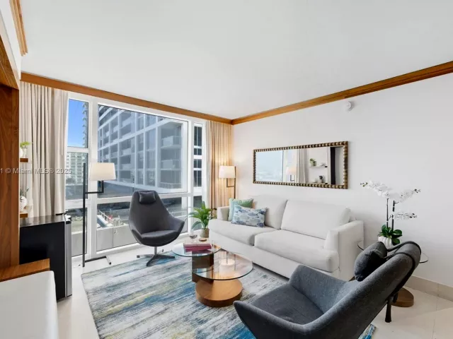 2-bedroom condo for rent in Miami Beach -  - MondialRealty