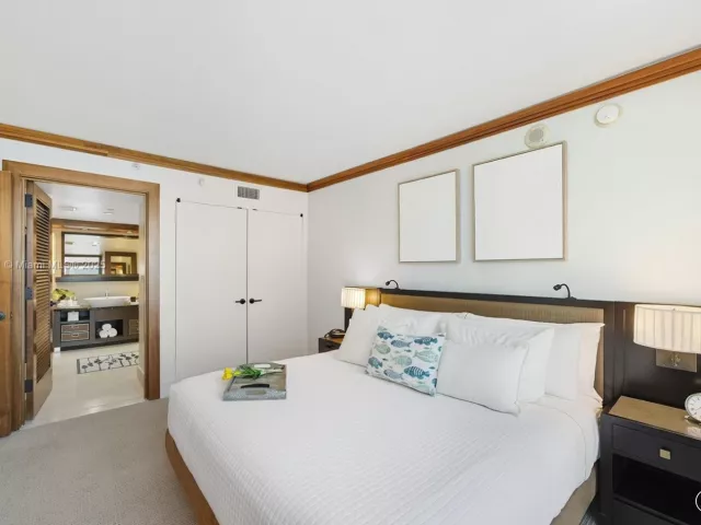 2-bedroom condo for rent in Miami Beach -  - MondialRealty