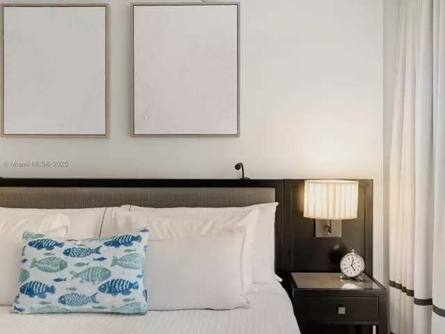 2-bedroom condo for rent in Miami Beach -  - MondialRealty